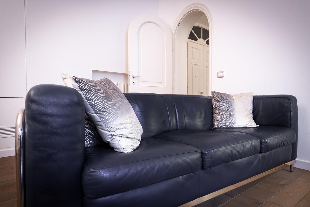 Como Design Apartment - Bymyhomeincomo Luaran gambar
