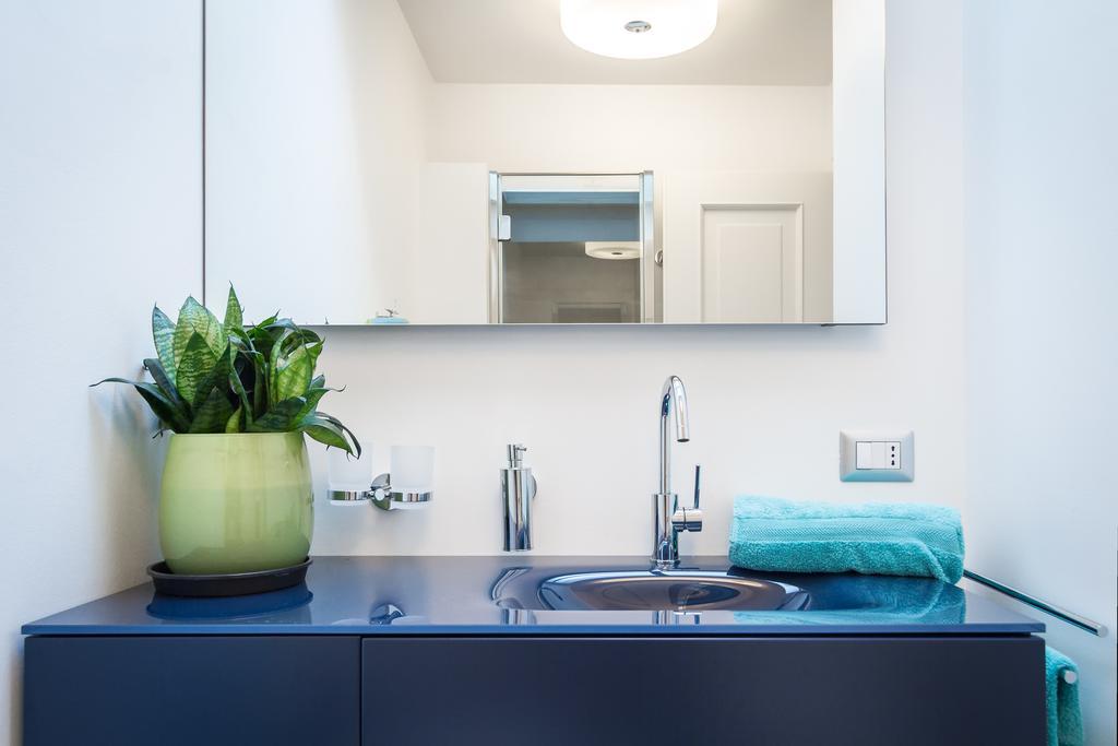 Como Design Apartment - Bymyhomeincomo Luaran gambar